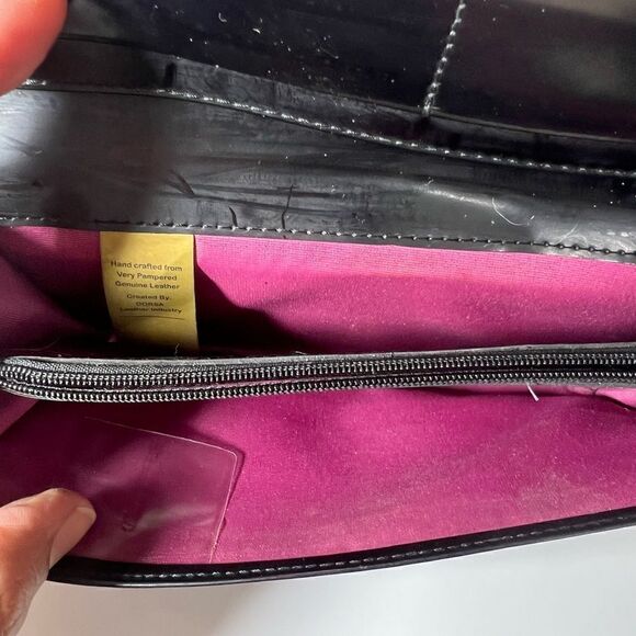 Authentic Dorsa Leather Wallet - Picture 7 of 7